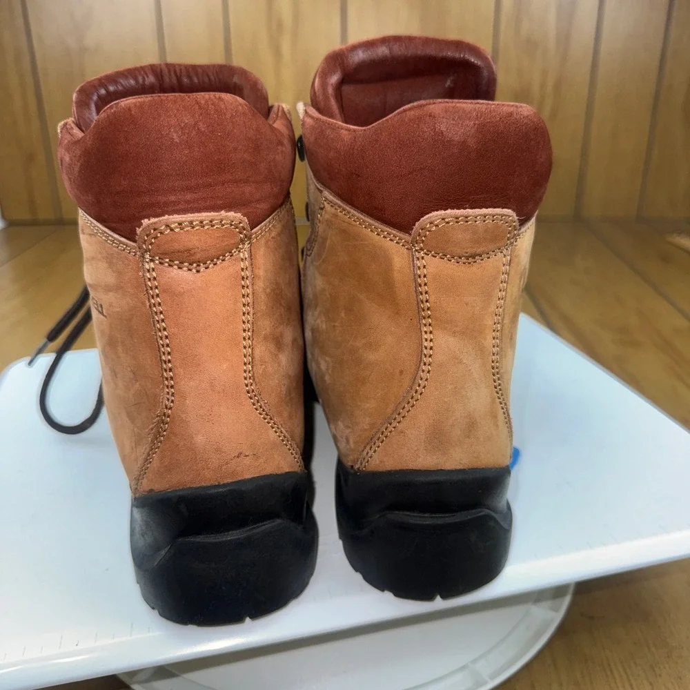 Merrell conquer any